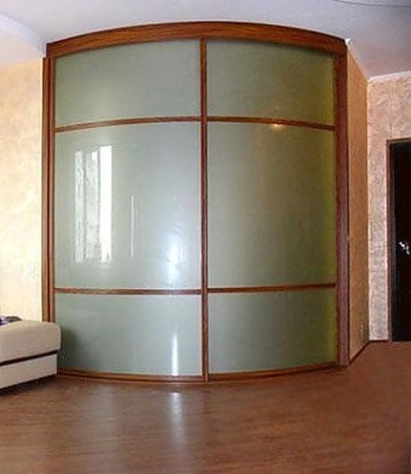 Встроенный шкаф купе радиусный в классическом стиле Иваново