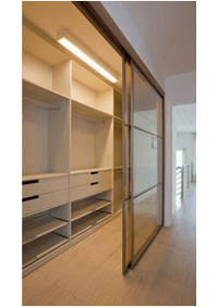 Линейная гардеробная комната с дверями купе Иваново